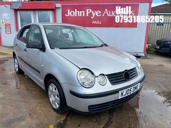 Location: Hull - 2005 VOLKSWAGEN POLO TWIST AUTO 5 Door Hatchback REG: KJ05DME, Keys: No, MOT Expiry date: 05/05/2026, 1390 Petrol, 4 Speed Auto Petrol, Former Keepers: 3
