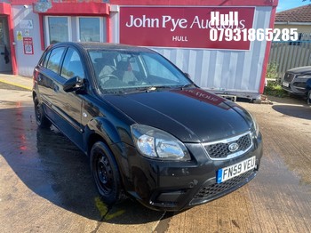 Location: Hull - 2009 KIA RIO 1 5 Door Hatchback REG: FN59VEU, Keys: No, MOT Expiry date: 26/09/2025, 1399 Petrol, 5 Speed Manual Petrol, Former Keepers: 9