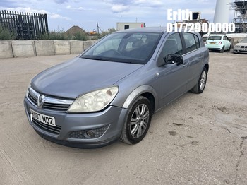 Location: Erith - 2007 VAUXHALL ASTRA DESIGN A ASTRA 5 Door Hatchback REG: HV07MDZ, Keys: Yes, MOT Expiry date: 02/10/2026, 1796 CC Petrol, 4 Speed Automatic Petrol, Former Keepers: 3