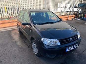 Location: Hayes - 2004 FIAT PUNTO ACTIVE 8V 5 Door Hatchback REG: AJ54JWF, Keys: No, MOT Expiry date: 26/01/2027, 1242 Petrol, 5 Speed Manual Petrol, Former Keepers: 3