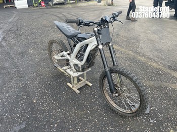 Location: Stapleford - 2021 SURRON LIGHT BEE Moped REG: BW21KMM, Keys: Yes, MOT Expiry date: 20/07/2024, 0 Electric,, Former Keepers: 0