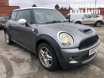 Location: Nottingham - 2007 MINI COOPER S 3 Door Hatchback REG: OY07ZLN, Keys: No, MOT Expiry date: 19/05/2027, 1598 Petrol, 6 Speed Manual Petrol, Former Keepers: 9