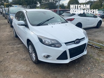 Location: Mitcham - 2014 FORD FOCUS ZETEC NAVIGATOR TUR 5 Door Hatchback REG: LT14LCX, Keys: No, MOT Expiry date: 15/04/2027, 998 Petrol, 6 Speed Manual Petrol, Former Keepers: 4