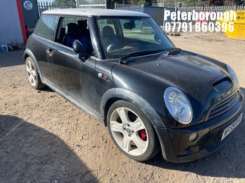 Location: Peterborough - 2005 MINI MINI COOPER S 3 Door Hatchback REG: WF55KFO, Keys: No, MOT Expiry date: 14/04/2026, 1598 Petrol, 6 Speed Manual Petrol, Former Keepers: 16