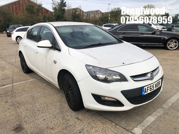 Location: Brentwood - 2015 VAUXHALL ASTRA EXCITE 5 Door Hatchback REG: AF65WDR, Keys: No, MOT Expiry date: 25/08/2026, 1398 Petrol, 5 Speed Manual Petrol, Former Keepers: 6