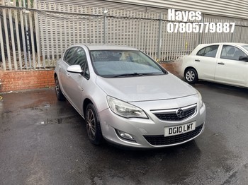 Location: Hayes - 2010 VAUXHALL ASTRA EXCLUSIV 98 5 Door Hatchback REG: DG10LWT, Keys: No, MOT Expiry date: 19/01/2026, 1398 Petrol, 5 Speed Manual Petrol, Former Keepers: 6