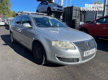Location: Stapleford - 2007 VOLKSWAGEN PASSAT SE TDI Estate REG: EN57HXC, Keys: Yes, MOT Expiry date: 03/02/2027, 1968 Diesel, 6 Speed Manual Diesel, Former Keepers: 5