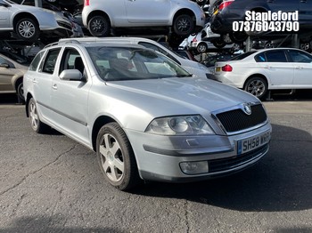 Location: Stapleford - 2008 SKODA OCTAVIA ELEGANCE TDI PD8V Estate REG: SH58WRP, Keys: Yes, MOT Expiry date: 18/06/2027, 1896 Diesel, 6 Speed Manual Diesel, Former Keepers: 2