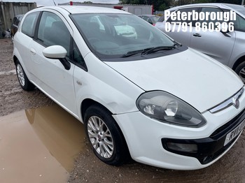 Location: Peterborough - 2011 FIAT PUNTO EVO MYLIFE 3 Door Hatchback REG: RV11UTF, Keys: No, MOT Expiry date: 22/01/2026, 1242 Petrol, 5 Speed Manual Petrol, Former Keepers: 8