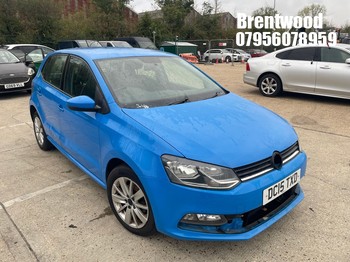 Location: Brentwood - 2015 VOLKSWAGEN POLO SE TSI S-A 5 Door Hatchback REG: DC15TXD, Keys: No, MOT Expiry date: 11/03/2027, 1197 Petrol, 7 Speed S-Auto Petrol, Former Keepers: 4