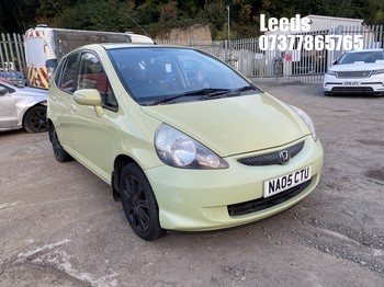 Location: Leeds - 2005 HONDA JAZZ SE 5 Door Hatchback REG: NA05CTU, Keys: No, MOT Expiry date: 28-10-2026, 1339 Petrol, 5 Speed Manual Petrol, Former Keepers: 6