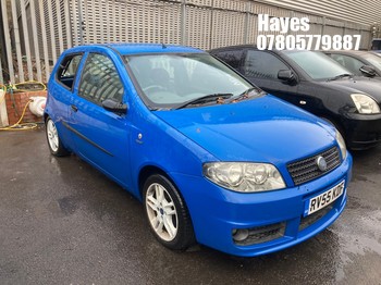Location: Hayes - 2005 FIAT PUNTO ACTIVE SPORT 8V 3 Door Hatchback REG: RV55KDF, Keys: No, MOT Expiry date: 13/02/2027, 1242 Petrol, 5 Speed Manual Petrol, Former Keepers: 4