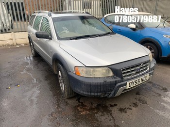 Location: Hayes - 2005 VOLVO XC70 T SE LUX AWD AUTO Estate REG: OY55NDL, Keys: No, MOT Expiry date: 02/08/2027, 2521 Petrol, 5 Speed Auto Petrol, Former Keepers: 6