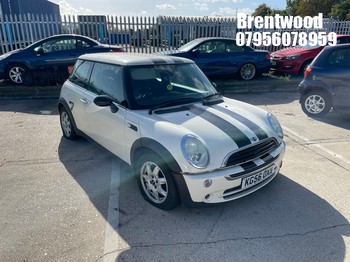 Location: Brentwood - 2006 MINI MINI ONE SEVEN 3 Door Hatchback REG: KG56OXN, Keys: No, MOT Expiry date: 11/11/2026, 1598 Petrol, 5 Speed Manual Petrol, Former Keepers: 7
