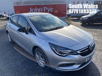 Location: South Wales - 2018 VAUXHALL ASTRA TECH LN NV CDTI E-T 5 Door Hatchback REG: LR18KUY, Keys: No, MOT Expiry date: 16/11/2025, 1598 Diesel, 6 Speed Manual Diesel, Former Keepers: 4