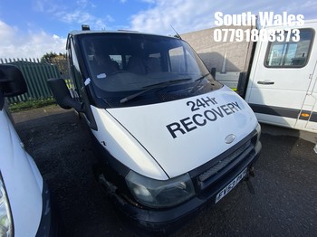 Location: South Wales - 2003 FORD TRANSIT 350 LWB TD Flat Lorry REG: FV53PXY, Keys: No, MOT Expiry date: 13/02/2026, 2402 Diesel, 5 Speed Manual Diesel, Former Keepers: 9