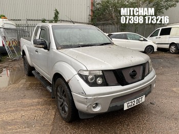 Location: Mitcham - 2009 NISSAN NAVARA Pick-up REG: G22DGT, Keys: No, MOT Expiry date: 29/05/2026, 2488 Diesel, MANUAL, Former Keepers: 5