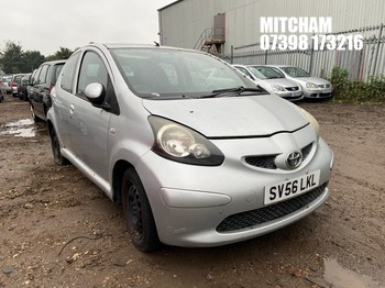 Location: Mitcham - 2006 TOYOTA AYGO+ VVT-I 5 Door Hatchback REG: SV56LKL, Keys: No, MOT Expiry date: 25/08/2025, 998 Petrol, 5 Speed Manual Petrol, Former Keepers: 8