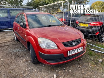 Location: Mitcham - 2006 KIA RIO GS 5 Door Hatchback REG: EF06FKY, Keys: No, MOT Expiry date: 08/06/2026, 1399 Petrol, 5 Speed Manual Petrol, Former Keepers: 7