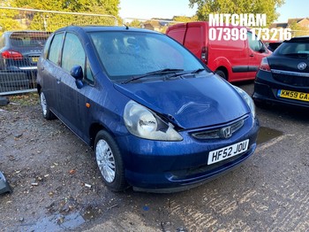Location: Mitcham - 2002 HONDA JAZZ SE CVT 5 Door Hatchback REG: HF52JOU, Keys: No, MOT Expiry date: 27/08/2026, 1339 Petrol, Variable Speed Auto Petrol, Former Keepers: 10