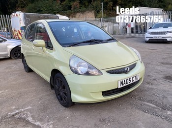 Location: Leeds - 2005 HONDA JAZZ SE 5 Door Hatchback REG: NA05CTU, Keys: No, MOT Expiry date: 28-10-2026, 1339 Petrol, 5 Speed Manual Petrol, Former Keepers: 6