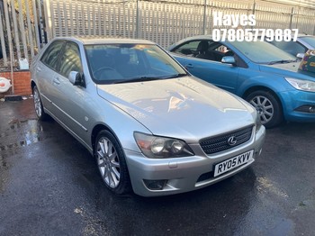 Location: Hayes - 2005 LEXUS IS200 SE AUTO 4 Door Saloon REG: RY05KVV, Keys: No, MOT Expiry date: 26/05/2026, 1988 Petrol, 4 Speed Auto Petrol, Former Keepers: 5