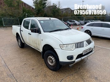 Location: Brentwood - 2012 MITSUBISHI L200 4WORK LB DCB DI-D 4X Pick-up REG: DV62UNY, Keys: No, MOT Expiry date: 28/10/2020, 2477 Diesel, 5 Speed Manual Diesel, Former Keepers: 2