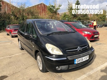 Location: Brentwood - 2006 CITROEN XSARA PICASSO DESIRE 16V Estate REG: GK06VSP, Keys: No, MOT Expiry date: 25/04/2026, 1587 Petrol, 5 Speed Manual Petrol, Former Keepers: 6