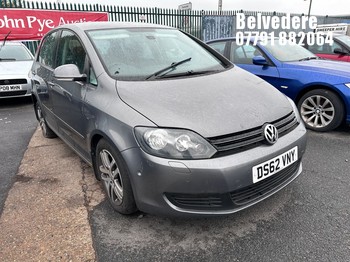 Location: Belvedere - 2013 VOLKSWAGEN GOLF PLUS SE BLUE TDI S-A 5 Door Hatchback REG: DS62VNY, Keys: No, MOT Expiry date: 19/02/2026, 1598 Diesel, 5 Speed Semi Auto Diesel, Former Keepers: 4
