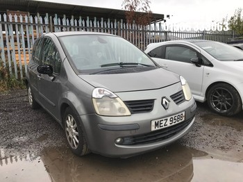 Location: Edinburgh - 2007 RENAULT MODUS PRIVILEGE 5 Door Hatchback REG: MEZ9588, Keys: No, MOT Expiry date: 26/12/2026, 1390 Petrol, 5 Speed Manual Petrol, Former Keepers: 4