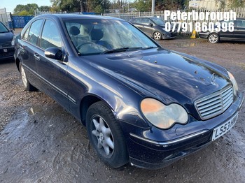 Location: Peterborough - 2004 MERCEDES C200 KOMP. ELEGANCE SE A 4 Door Saloon REG: LS53HNK, Keys: No, MOT Expiry date: 30/01/2027, 1796 Petrol, 5 Speed Auto Petrol, Former Keepers: 3