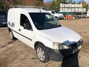 Location: Brentwood - 2009 VAUXHALL COMBO 2000 CDTI Car Derived Van REG: WM09MBV, Keys: No, MOT Expiry date: 17.08.2026, 1248 Diesel, 5 Speed Manual Diesel, Former Keepers: 6