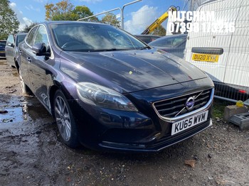 Location: Mitcham - 2015 VOLVO V40 SE LUX NAV D2 AUTO 5 Door Hatchback REG: KU65WVM, Keys: No, MOT Expiry date: 26/09/2026, 1969 Diesel, 6 Speed Auto Diesel, Former Keepers: 4