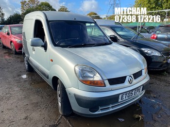 Location: Mitcham - 2005 RENAULT KANGOO SL17P 95+ AUTO Panel Van REG: ET05EPE, Keys: No, MOT Expiry date: 28/03/2027, 1598 Petrol, 4 Speed Auto Petrol, Former Keepers: 2