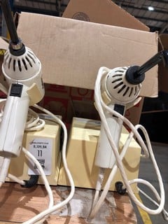 Lot 11  
            Birmingham - Collection Only 

                
DENSPLY QHL75 CURING LIGHT