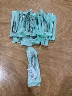 Lot 28  
            Birmingham - Collection Only 

                
ASSORTMENT OF STAINLESS STEEL DENTAL TOOLS TO INCLUDE ELEVATORS AND EXTRACTORS