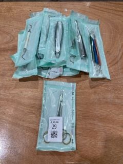 Lot 29  
            Birmingham - Collection Only 

                
ASSORTMENT OF STAINLESS STEEL DENTAL TOOLS TO INCLUDE FORCEPS