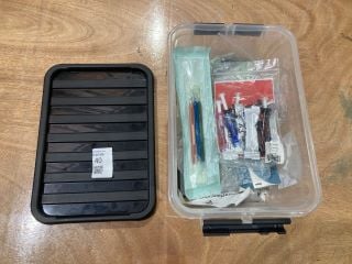 Lot 40  
            Birmingham - Collection Only 

                
ASSORTMENT OF DENTIST TOOLS INCLUDING SPECTRUM 800 CURING LIGHT BULB