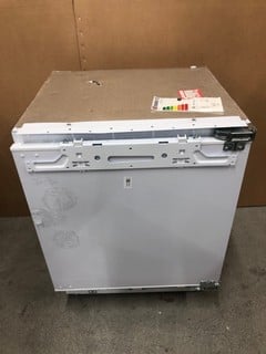 Lot 23  
            Nottingham SR8 - Delivery Or Collection 

                
CANDY INTEGRATED UNDERCOUNTER FRIDGE MODEL: CMLS68EWK  - EX DISPLAY