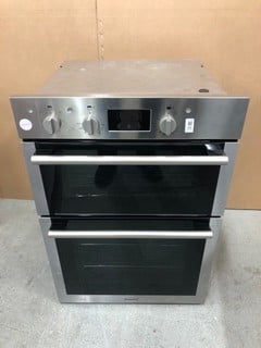 Lot 25  
            Nottingham SR8 - Delivery Or Collection 

                
HOTPOINT INTEGRATED DOUBLE OVEN MODEL: DD4541IX  - EX DISPLAY