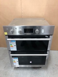 Lot 29  
            Nottingham SR8 - Delivery Or Collection 

                
HOTPOINT INTEGRATED DOUBLE OVEN MODEL: DU4541IX  - EX DISPLAY