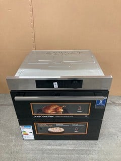 Lot 94  
            Nottingham SR8 - Delivery Or Collection 

                
SAMSUNG INTEGRATED SINGLE OVEN MODEL: NV7B5755SAS - EX DISPLAY