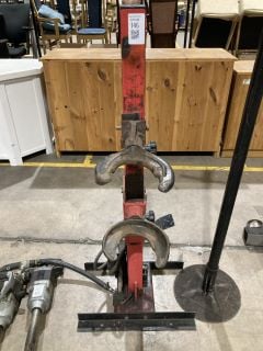 Lot 146  
            Birmingham - Collection Only 

                
SPRING STRUT COMPRESSOR