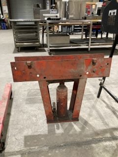 Lot 151  
            Birmingham - Collection Only 

                
SEALEY INDUSTRIAL PIPE BENDER