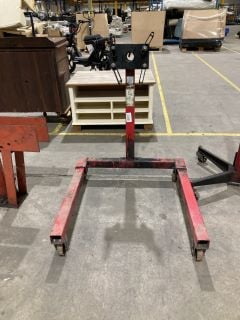 Lot 152  
            Birmingham - Collection Only 

                
HEAVY DUTY 560KG ENGINE STAND