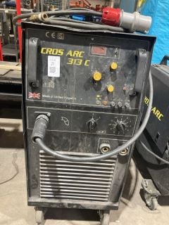Lot 21  
            Birmingham - Collection Only 

                
CROS ARC 313C MIG WELDER  S/N 313C0519007