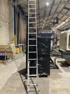Lot 40  
            Birmingham - Collection Only 

                
ROOFING LADDER