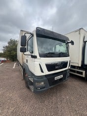 Lot 4  
            Birmingham - Collection Only 

                
MAN TGM 18.250 MANUAL DIESEL BOX LORRY, REGN. MV64 RKE, COMES WITH TAIL LIFT, 687...