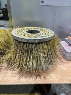 Lot 92  
            Birmingham - Collection Only 

                
ROAD SWEEPING BRUSHES