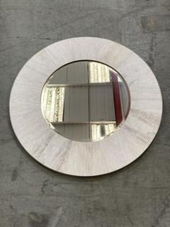 Lot 104  
            Chesterfield SR38 - Collection 

                
HACKNEY ROUND MIRROR 900MM - ITEM NO. 567769 - ORIGINAL RRP £191.95 (LOCATION: SR...